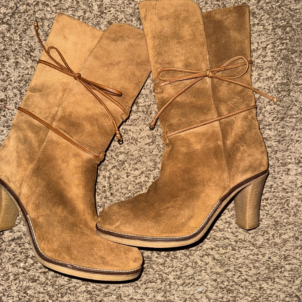 Women's Suede Boots in Tan